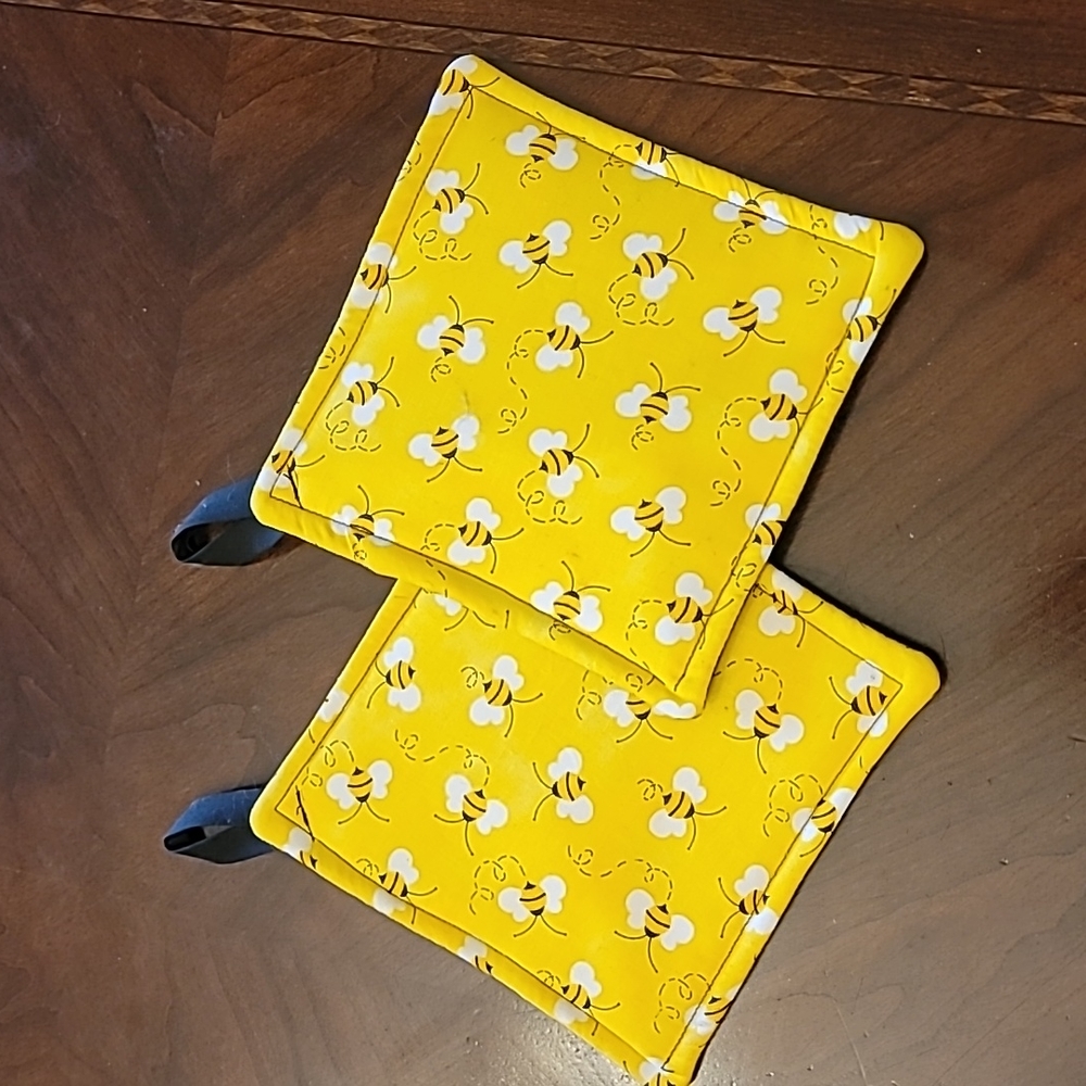 Honey Bee pot holders